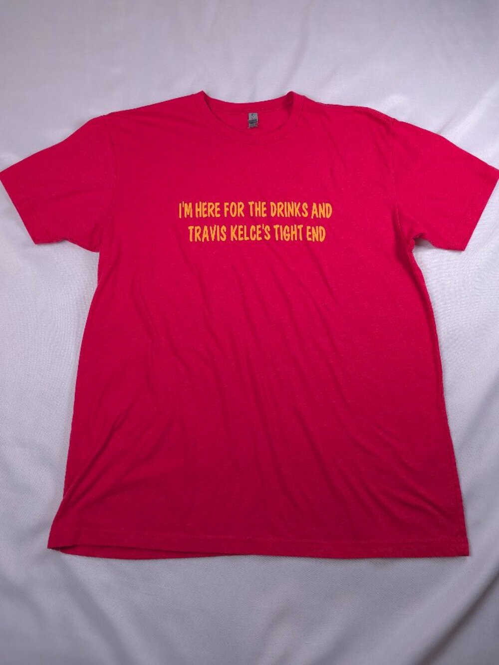 KC Chiefs Funny Shirt XL Travis Kelce Tight End Drinks Red Tee